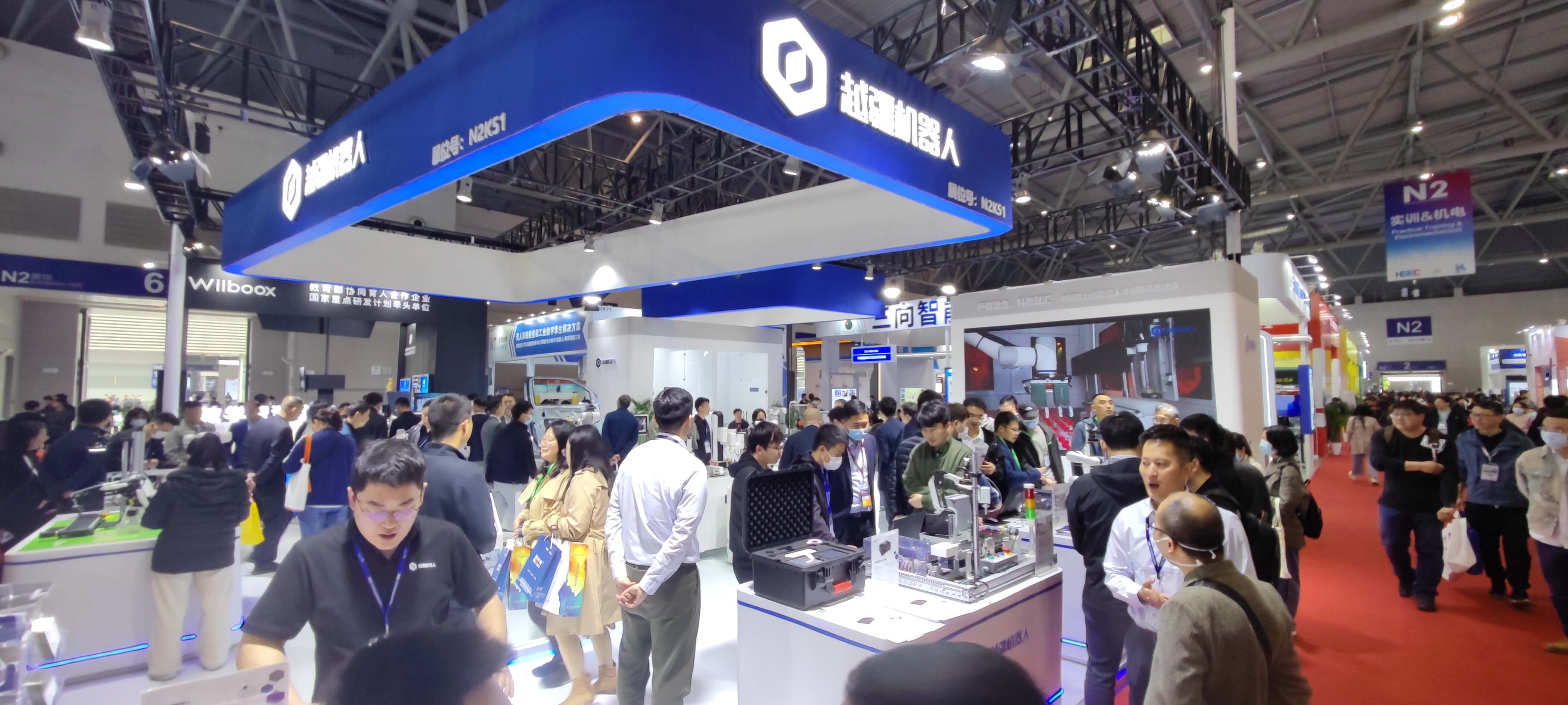 越疆協作機器人行業應用,工藝包,協作機器人服務體系-新一代工業級教研機器人?DOBOT Magician E6 閃耀高教展