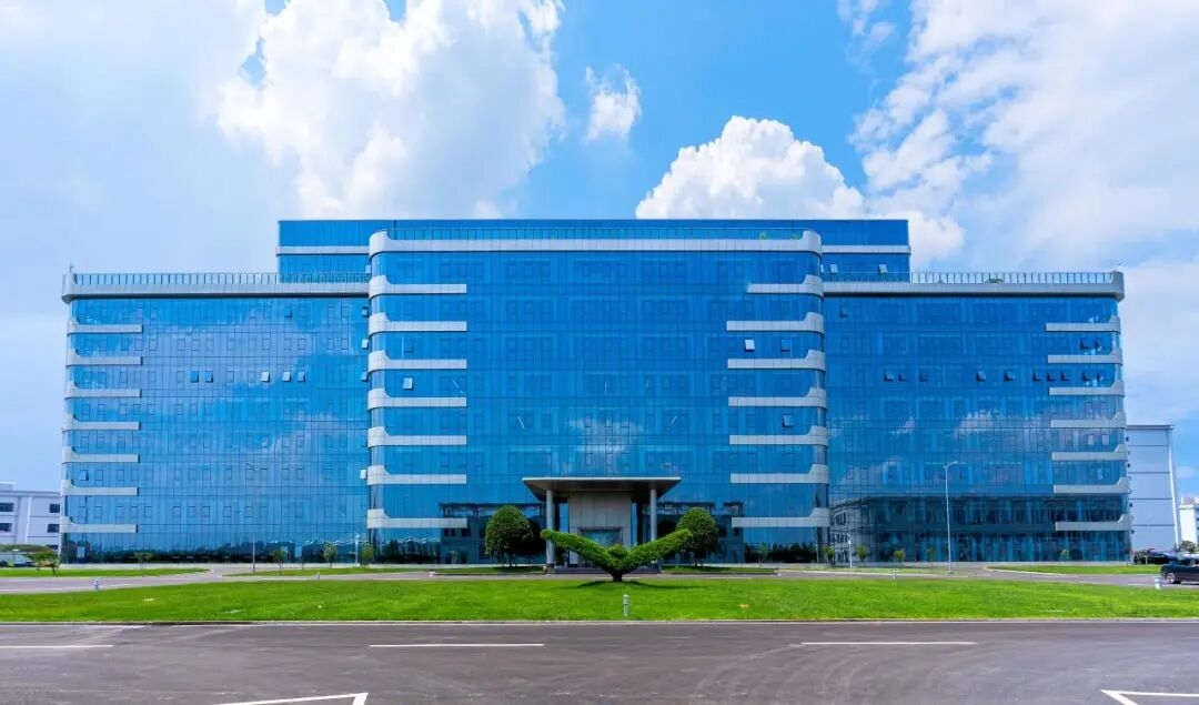 藍(lán)思科技與越疆機(jī)器人達(dá)成戰(zhàn)略合作